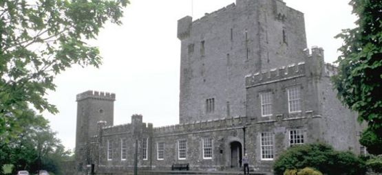 Knappogue Castle